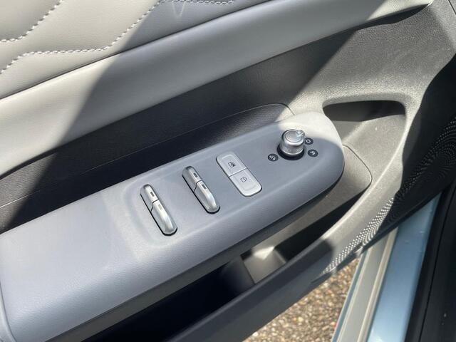 Dongfeng Box Launch Edition 42 kWh | 360° Camera | Adaptieve Cruise Control | Elektrisch Verstelbare Bestuurdersstoel + Geheugen | Stoelverwarming Bestuurder | Stoelventilatie Bestuurder | Apple Carplay | Android Auto | Sfeerverlichting | Elektrisch Inklapbare Buitenspiegels