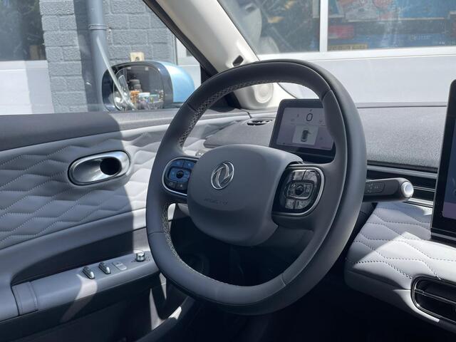 Dongfeng Box Launch Edition 42 kWh | 360° Camera | Adaptieve Cruise Control | Elektrisch Verstelbare Bestuurdersstoel + Geheugen | Stoelverwarming Bestuurder | Stoelventilatie Bestuurder | Apple Carplay | Android Auto | Sfeerverlichting | Elektrisch Inklapbare Buitenspiegels