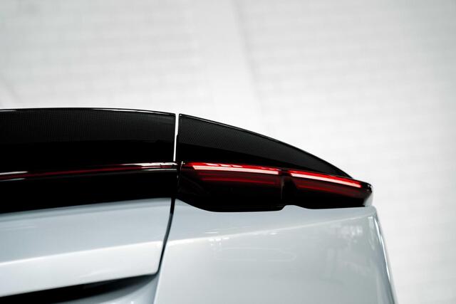 Ferrari 12Cilindri V12 l Carbon l Lift l Carbon Racing seats