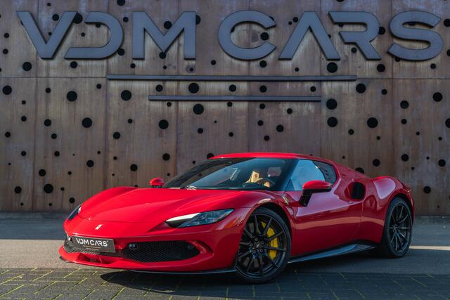 Ferrari 296 GTB 3.0 V6 | 1e Eigenaar | Carbon | Carbon Velgen | Lift |