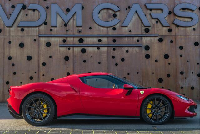 Ferrari 296 GTB 3.0 V6 | 1e Eigenaar | Carbon | Carbon Velgen | Lift |