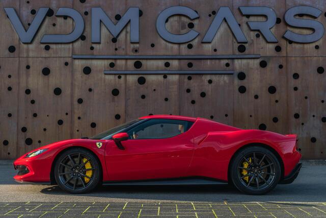 Ferrari 296 GTB 3.0 V6 | 1e Eigenaar | Carbon | Carbon Velgen | Lift |