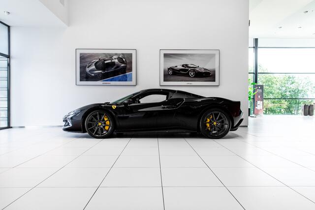 Ferrari 296 GTB ~Ferrari Munsterhuis~