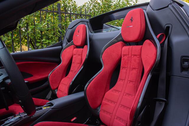 Ferrari 296 GTS 3.0 V6 | Full PPF | Lift | ACC | Radar | AFS | CarPlay | Alcantara | Daytona |