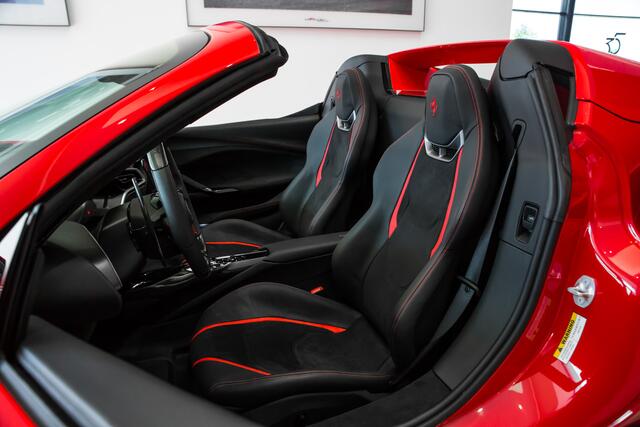 Ferrari 296 GTS ~Ferrari Munsterhuis~