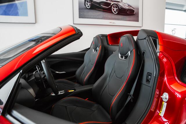 Ferrari 296 GTS ~Ferrari Munsterhuis~