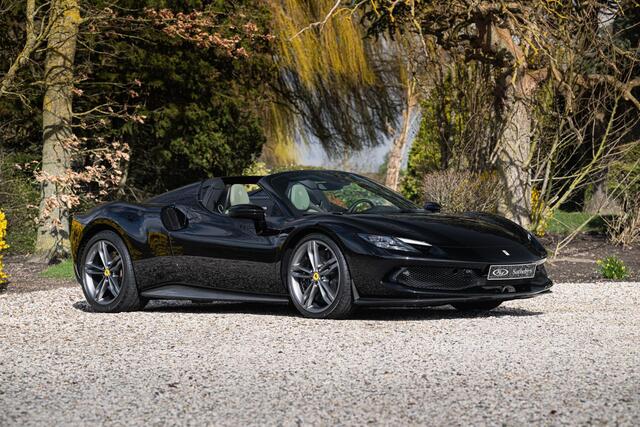Ferrari 296 GTS 3.0 V6 ATELIER