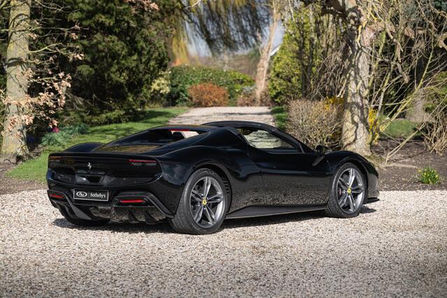 Ferrari 296 GTS 3.0 V6 ATELIER