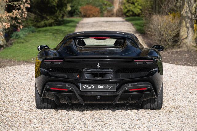 Ferrari 296 GTS 3.0 V6 ATELIER