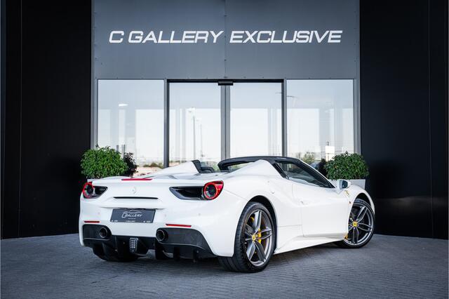 Ferrari 488 3.9 Spider HELE - Passenger Display | Lift | Camera | Carplay