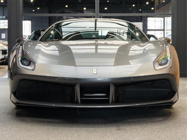 Ferrari 488 3.9 GTB HELE Full Carbon + Seats 3.9 GTB HELE Lift-System
