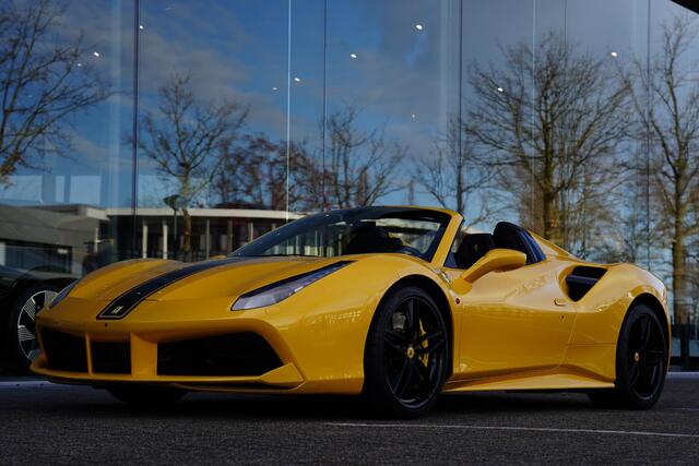 Ferrari 488 3.9 Spider HELE / Full Akrapovic / Tri Coat Paint / Painted Livery / Lifting