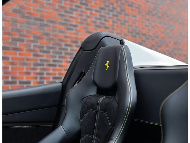Ferrari 488 3.9 Spider HELE | Grigio Silverstone - New Power - Lift