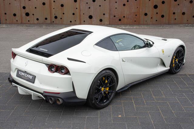 Ferrari 812 6.5 V12 Superfast HELE | Carbon Racing Seats | Bianco Avus | Nieuwe Service | 20" Forged |