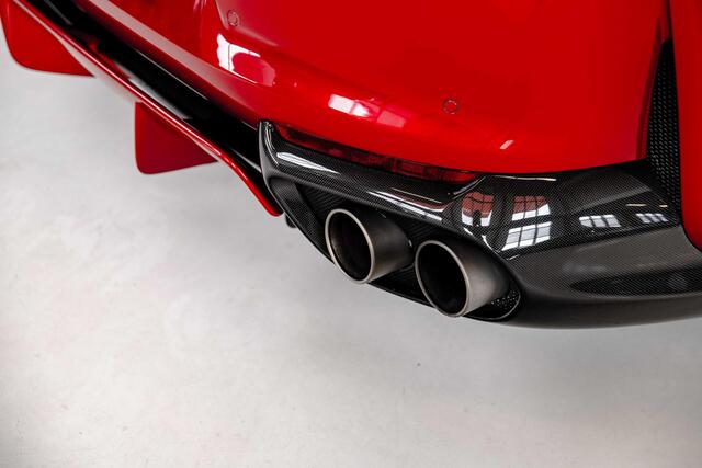 Ferrari 812 Superfast HELE l Carbon l Shelf bags