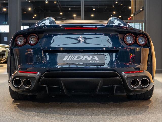 Ferrari 812 GTS Voll Carbon Blue Pozzi 6.5 V12 HELE Lift Surround