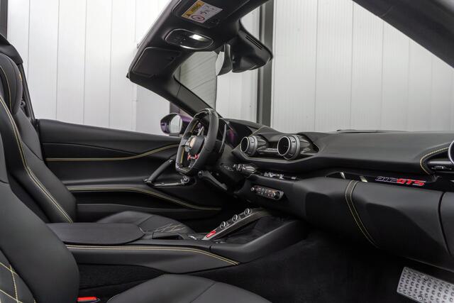 Ferrari 812 GTS - Viola Hong Kong - Full Carbon - Lift - LED