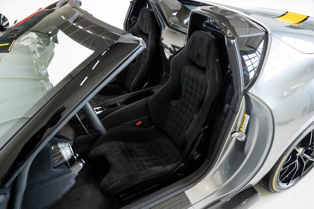 Ferrari 812 Competizione A, Painted Stripe, Delivery Mileage 6.5 V12