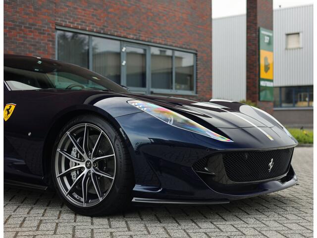 Ferrari 812 6.5 V12 Superfast HELE | Tailor Made - Blu Micalizzato