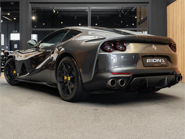 Ferrari 812 V12 Superfast HELE Carbon Sport Stoelen 6.5 V12 Superfast HELE