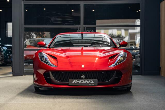 Ferrari 812 Superfast TDF Wheel Carbon JBL Passenger Display 6.5 V12 Superfast HELE Special Equipment