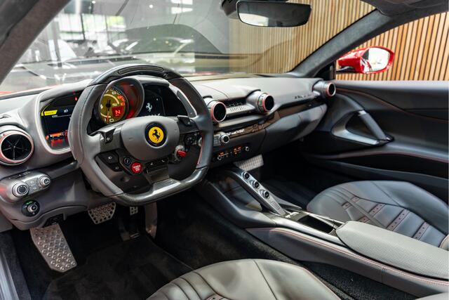 Ferrari 812 Superfast TDF Wheel Carbon JBL Passenger Display 6.5 V12 Superfast HELE Special Equipment