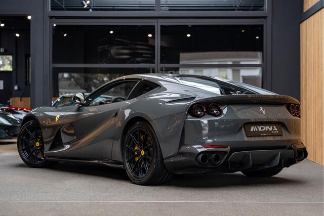 Ferrari 812 Superfast Full Carbon Historical Color Lift JBL 6.5 V12 Superfast HELE Carbon Seats Grigio Scuro