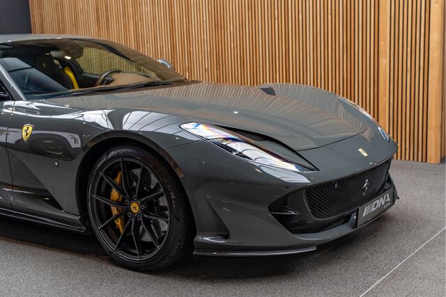 Ferrari 812 Superfast Full Carbon Historical Color Lift JBL 6.5 V12 Superfast HELE Carbon Seats Grigio Scuro