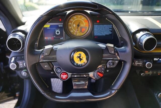 Ferrari 812 6.5 V12 Superfast HELE / Carbon / Lift / Passenger Display / Leder Nero – foto 7