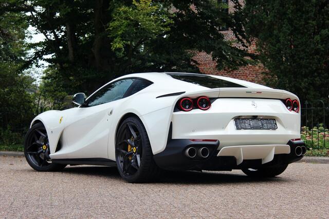 Ferrari 812 6.5 V12 Superfast HELE | Bianco Italia | Lift | Passenger Display | Carbon LED – foto 4