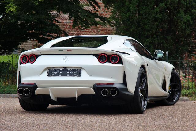 Ferrari 812 6.5 V12 Superfast HELE | Bianco Italia | Lift | Passenger Display | Carbon LED – foto 6