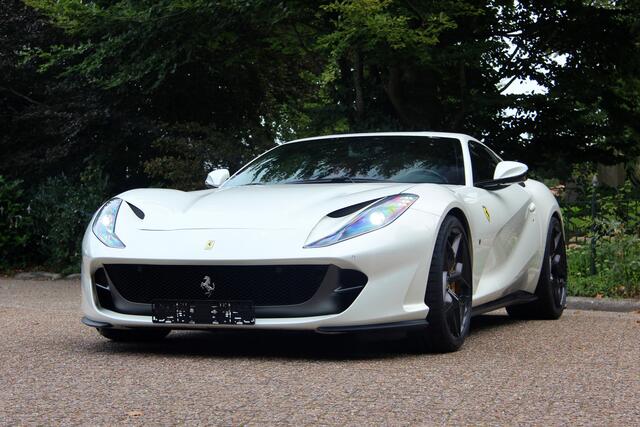 Ferrari 812 6.5 V12 Superfast HELE | Bianco Italia | Lift | Passenger Display | Carbon LED – foto 10
