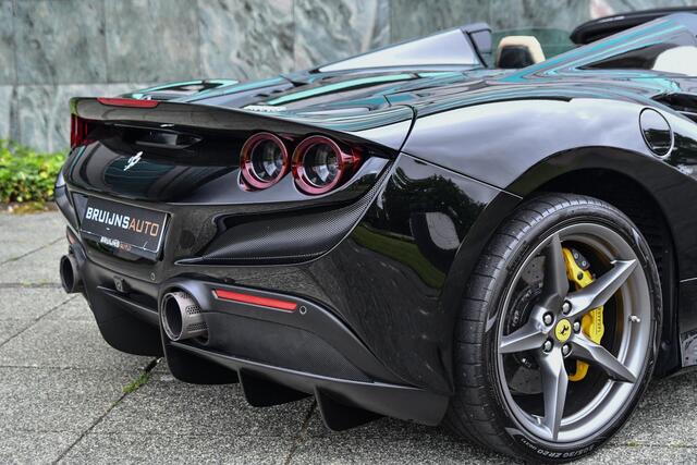 Ferrari F8 Spider 3.9 V8 HELE Origineel NL |Carbon Exterieur| Carbon interieur|Lift|Akrapovic|