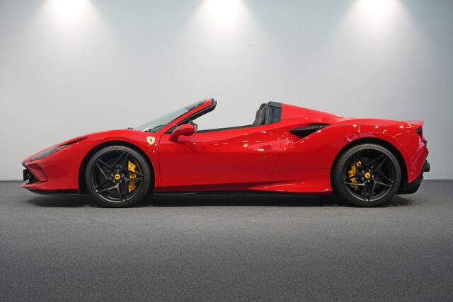 Ferrari F8 Spider 3.9 V8 HELE | NL Auto | 1e eig. | Lift | Carbon | Garantie tot 03-2028!