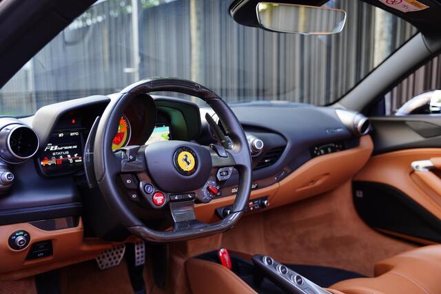 Ferrari F8 Spider 3.9 V8 HELE / Lifting / Carbon / JBL