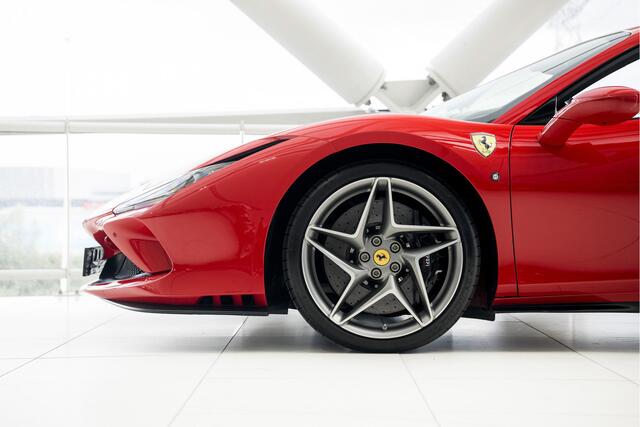 Ferrari F8 Spider 3.9 V8 | Passenger | Lift | Apple Carplay | Daytona Racing Seats