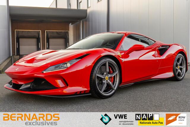 Ferrari F8 Tributo V8 - Rosso Corsa - Full Carbon - Passenger Display - JBL