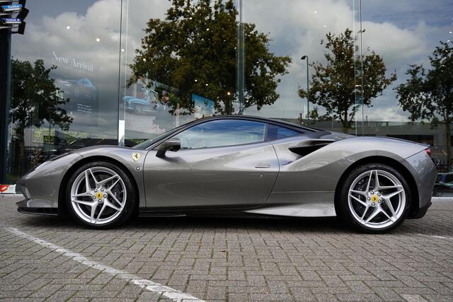 Ferrari F8 Tributo 3.9 V8 HELE / 6D KM / Full Carbon Interior + Exterior – foto 2
