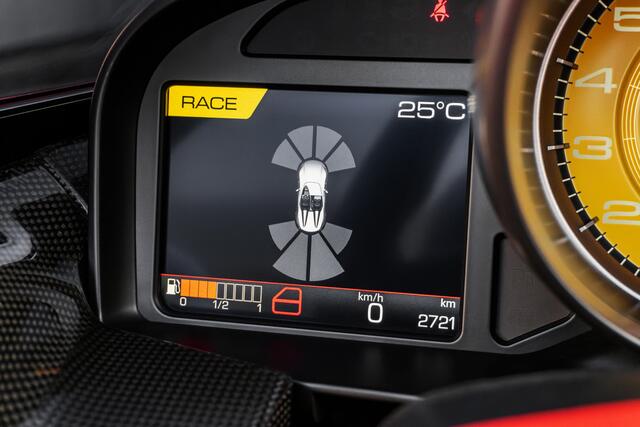 Ferrari Monza SP2 - Tailor Made - Rosso Corsa - 1 of 499