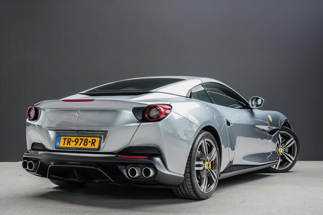 Ferrari Portofino 3.9 V8 HELE |org. Nederlandse auto|passenger display|sportuitlaat|achteruitrijcamera|elektrisch bedienbare stoelen met memory|stoelverwarming|Scuderia Ferrari shields|