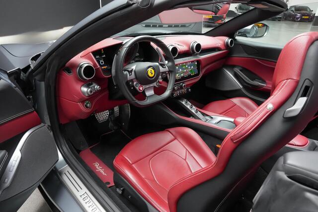 Ferrari Portofino 3.9 V8 HELE |org. Nederlandse auto|passenger display|sportuitlaat|achteruitrijcamera|elektrisch bedienbare stoelen met memory|stoelverwarming|Scuderia Ferrari shields|