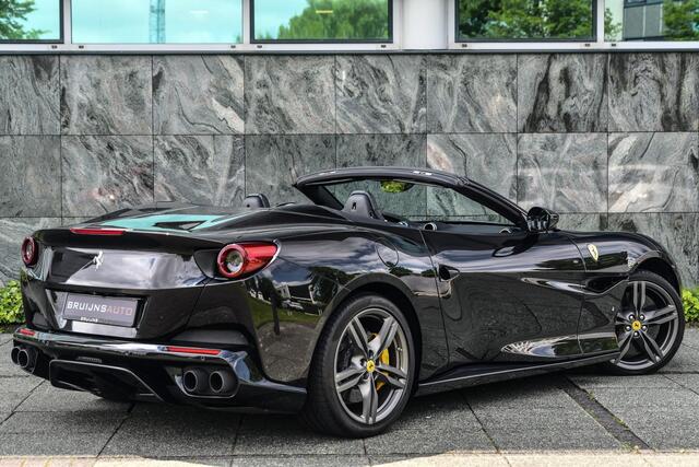 Ferrari Portofino V8 HELE Garantie 02-2026 |Carbon|Passenger display|JBL|Camera|Garantie|