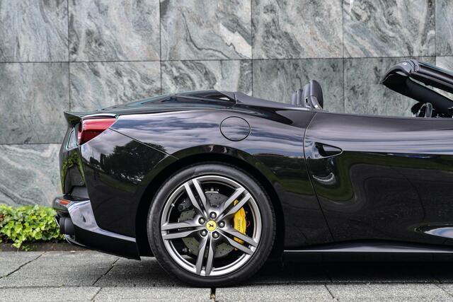 Ferrari Portofino V8 HELE Garantie 02-2026 |Carbon|Passenger display|JBL|Camera|Garantie|