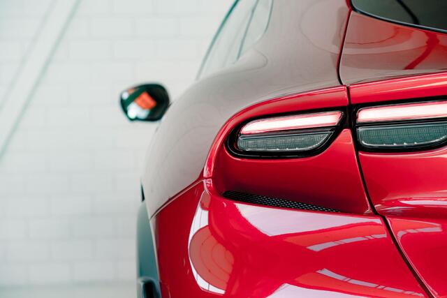 Ferrari Purosangue 6.5 V12 l MY27 l Rosso Fuoco | Nieuwe auto | *exclusief BPM