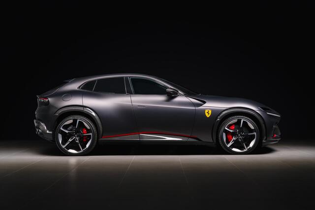 Ferrari Purosangue 6.5 V12 Tailor Made – foto 2