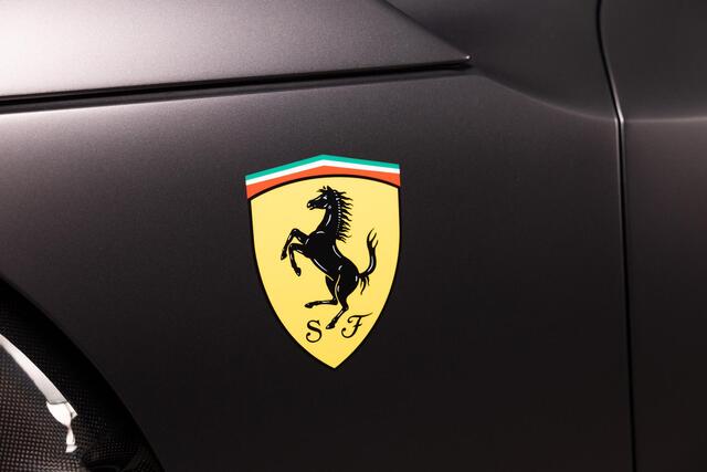 Ferrari Purosangue 6.5 V12 Tailor Made – foto 6