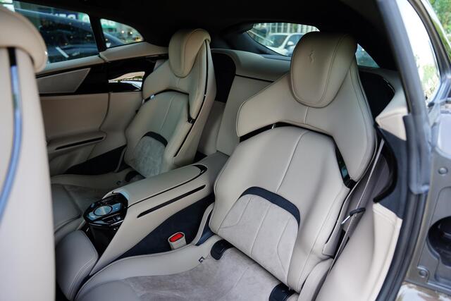 Ferrari Purosangue 6.5 V12 / NL-AUTO / BTW / Carbon / Massage / 8 D.Km – foto 9