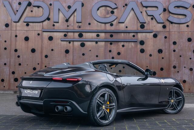 Ferrari Roma Spider 3.9 V8 | Magneride | P. Display | Stoelventilatie | Carbon | Connect |