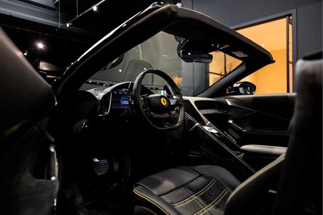 Ferrari Roma Spider V8 Atelier Daytona Seats Roma Spider 3.9 V8 Carbon interior Shields