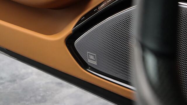 Ferrari Roma 3.9 V8 HELE | Carbon + LED stuur | ADAS | JBL | Stoelventilatie | MADM